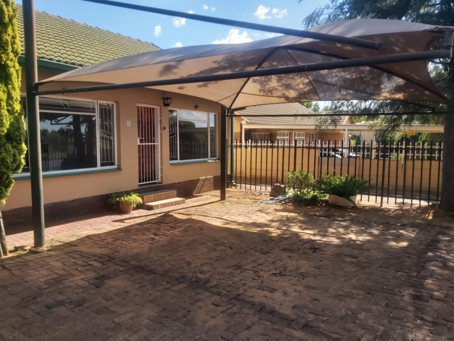 13 Bedroom Property for Sale in Universitas Free State